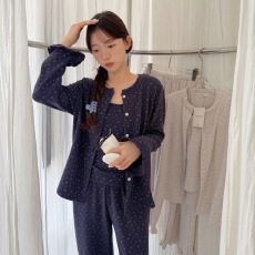 批发实价实拍  韩系ins奶霜绒小<b class='q'>碎花</b>三件套带胸垫家居服睡衣套装