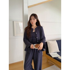 批发实价实拍  韩系ins小树叶奶霜绒<b class='q'>三件套</b>带胸垫家居服<b class='q'>睡衣</b>套装