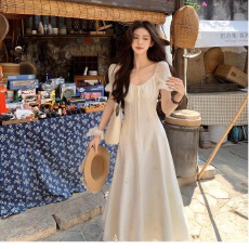批发孕妇夏款一颗甜桃yikett在逃公主气质度假风显瘦设计感白色<b class='q'>连衣裙</b>