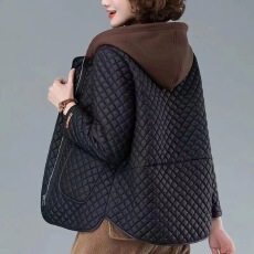 批发<b class='q'>妈妈装</b>连帽轻便棉服2024新款春装加棉休闲<b class='q'>时尚</b>菱格外套大码棉衣