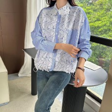 批发2026早春上新钩花蕾丝拼接条纹抽绳女装翻领衬衫减龄长袖宽松上衣