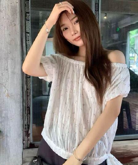 밀 밀 홈 2026 한국 여름 새로운 한 부서 레트로 인터넷 유명인 달콤함 자카드 동점 매듭 보트넥 작은 셔츠 여성