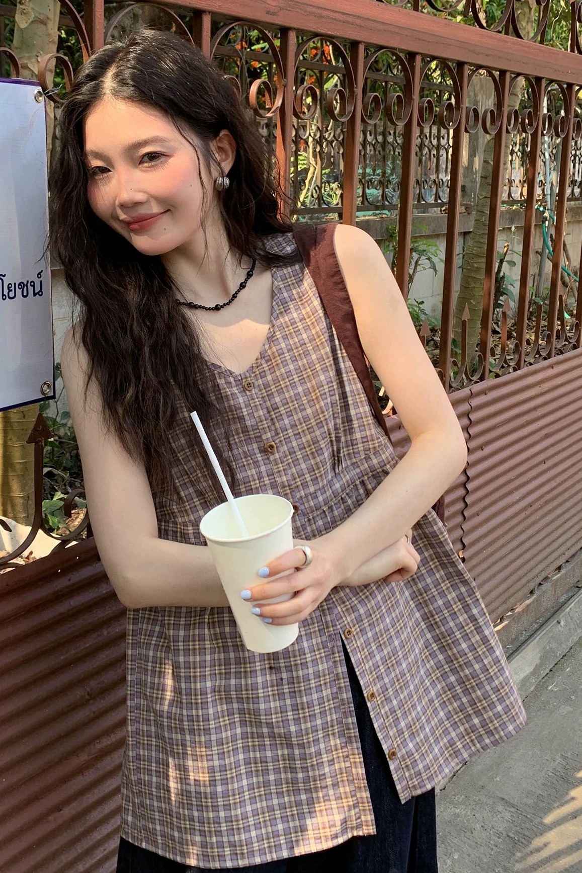 레트로 커피 색상 체크무늬 조끼 여성 여름 외출용 2026 여름 새로운 한 부서 자이언트 잘 생긴 루즈핏 민소매 맨위