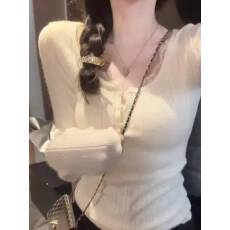 批发法式U领假两件蕾丝拼接白色长袖打底衫女秋<b class='q'>冬</b>季修身纯欲内搭上衣