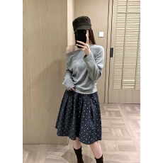 批发实拍～秋季新款松紧腰<b class='q'>短裙</b>打褶波点A字有做内衬<b class='q'>半身裙</b>