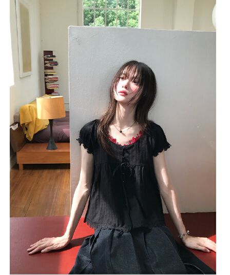 프랑스식 루즈핏 반팔 여성 셔츠 여름 새로운 달콤함 연령 감소 미니멀리즘 출퇴근 학원 스타일 패치워크 레이스 자수
