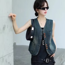 批发2026新款<b class='q'>牛仔</b>外套马甲春秋复古时髦短款小坎肩上衣