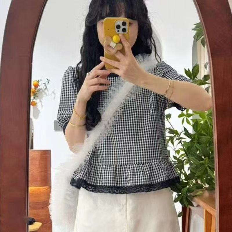 프랑스식 레트로 체크무늬 프릴 반팔 여성 셔츠 2026 새로운 여름 디자인 센스 작은 대중 인형 셔츠 맨위
