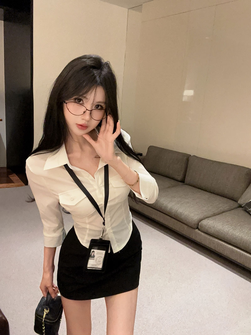 실사 정가 순수한 욕망 핫걸 디자인 센스 허리 수축 jk 셔츠 몸매 가꾸기 타이트 스커트 미니 스커트 한 마디 치마 세트 여성