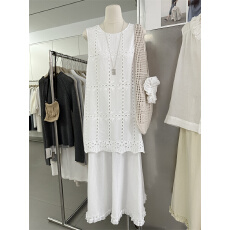 法式重工刺绣白色蕾丝裙头花连衣裙夏季新品木耳边长裙优雅背心裙