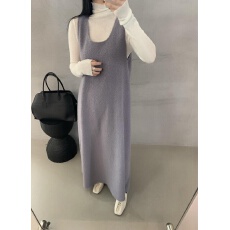 批发韩系宽松U领羊毛圈圈肌理感背心裙<b class='q'>连衣裙</b>+半高领打底针织衫