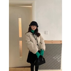 批发冬季新款丝绒圆领蝴蝶结系带长袖碎花羽绒服