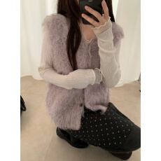 批发实拍韩标羊毛圈圈拉毛v领纽扣针织开衫马甲女秋冬叠穿无袖毛衣