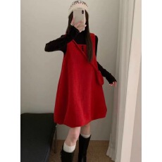 批发半高领打底衫+法式气质减龄少女花苞<b class='q'>连衣裙</b>套装(配包包)