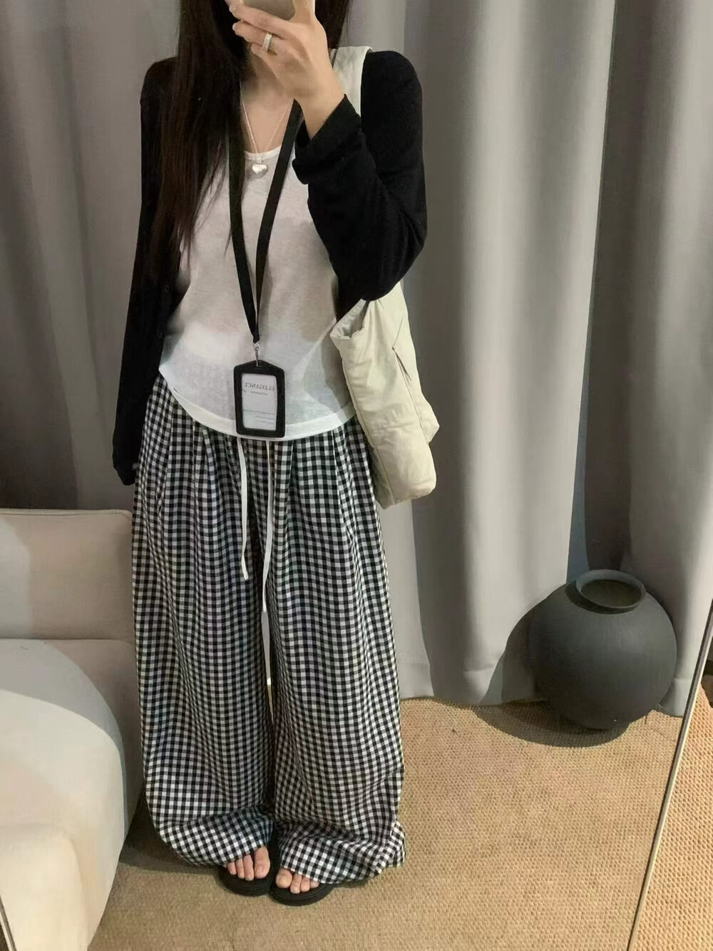 여름 켜기 새로운 얇은 재료 자외선 차단 작은 열림 셔츠 캐미솔 배색 체크무늬 와이드 레그 팬츠 세트 어셈블러 카드 행침 장식