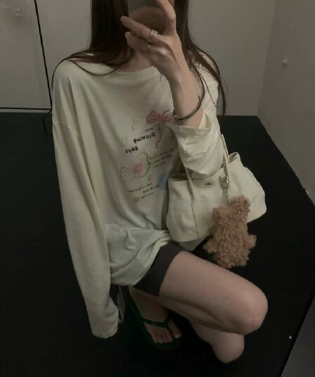 실사 26 여름 켜기 새로운 달콤함 느긋한 바람 라운드 넥 루즈핏 알파벳 프린트 긴팔 티셔츠