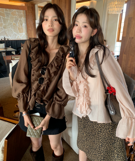 26 가을 켜기 새로운 프랑스식 부드러운 프릴 V넥 긴팔 작은 셔츠