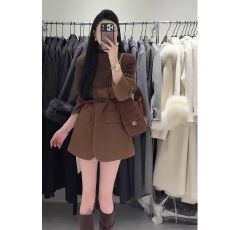 十三行冬气质优雅大女主保暖羽绒服外套+半身裙套装配腰带,披肩