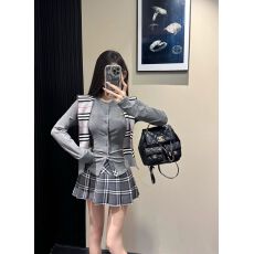 批发<b class='q'>韩版</b>小众学院风修身针织披肩上衣纯欲百褶半身裙三件套