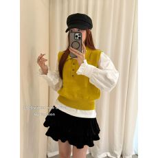 批发法式复古高级感姜黄色polo领针织外搭<b class='q'>背心</b>女秋冬春<b class='q'>打底</b>衫两件套