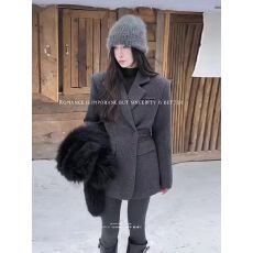 批发小香风收腰西装外套<b class='q'>女</b>冬季新款气质<b class='q'>女</b>装显瘦毛草马甲两件套