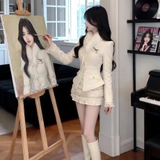 批发秋冬收腰显瘦小众设计感纯欲风辣妹西装短<b class='q'>外套</b>上衣+半身裙套装<b class='q'>女</b>