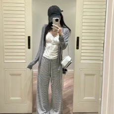 批发休闲简约纯色长袖开衫女2026年夏季新款吊带<b class='q'>打底</b>衫休闲裤三件套