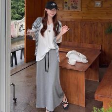 批发高级感<b class='q'>时尚</b>套装女夏季韩系微胖宽松短袖t恤披肩半身裙三件套