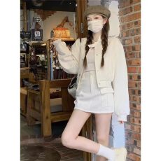 批发杨依姗 AW美式复古斜纹棒球服外套+半身裙套装