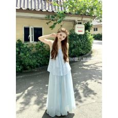 批发雪纺褶皱感拼接<b class='q'>蕾丝</b>花边背心上衣女层次感大摆半身裙套装