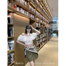 批发白色荷叶边一字肩衬衫女夏法式小个子短款上衣<b class='q'>半身裙</b>两件套