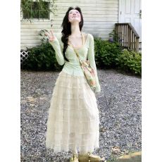 批发2026针织开衫吊带女<b class='q'>长袖</b>毛衣吊带背心蛋糕半身裙三件套装