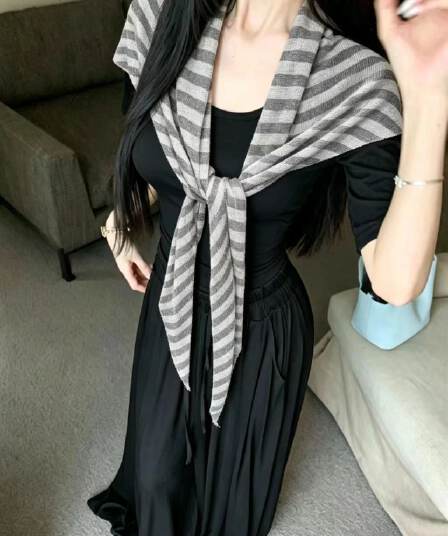 새로운 패션 미니멀리즘 루즈핏 스트라이프 숄 몸매 가꾸기 티셔츠 허리밴드 와이드 레그 팬츠 세 조각 여성 세트 트렌디