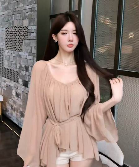 프랑스식 아름다운 자외선 차단 디자인 센스 작은 대중 허리 수축 품격 순수한 욕망 쉬폰 톱 반바지 세트 투피스 세트