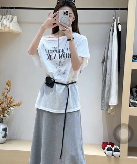 아메리칸 레트로 프린트 비스듬한 어깨 반팔 티셔츠 핫걸 루즈핏 슬림해 보이는 오프숄더 새로운 맨위 반신 스커트 투피스 세트
