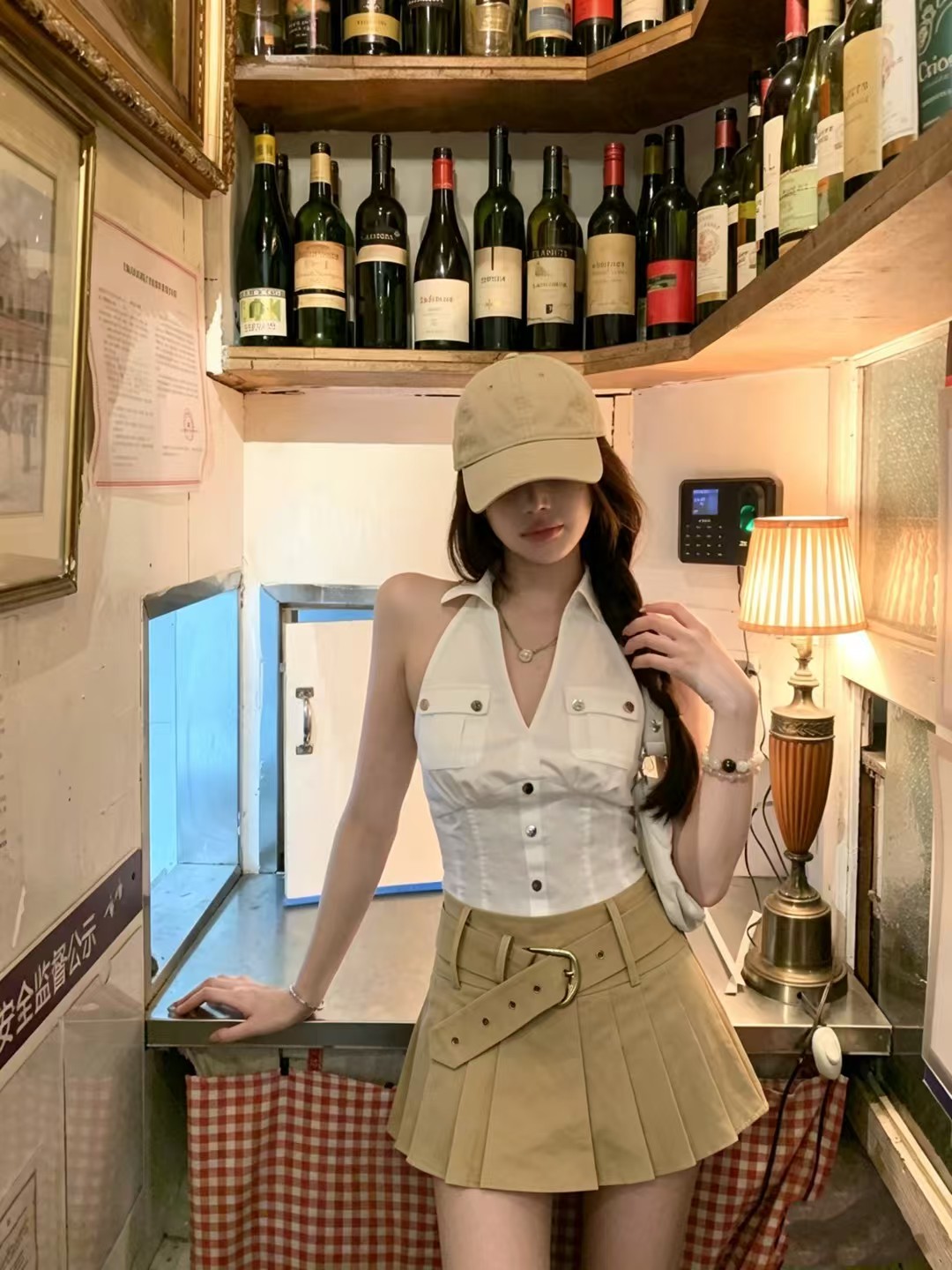 민소매 여성 셔츠 여름 아메리칸 레트로 워크웨어 행침 목 화이트 작은 맨위 반신 스커트 투피스 세트