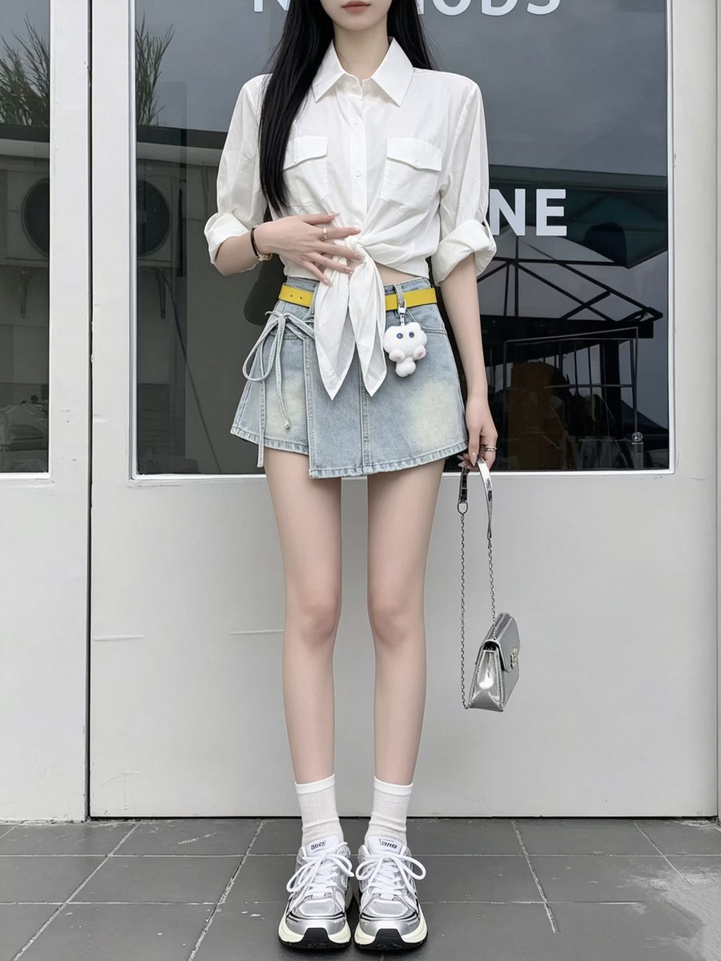 화이트 디자인 센스 작은 대중 루즈핏 얇은 스타일 긴팔 여성 셔츠 슬림해 보이는 자외선 차단 맨위 여름 반신 스커트 투피스 세트