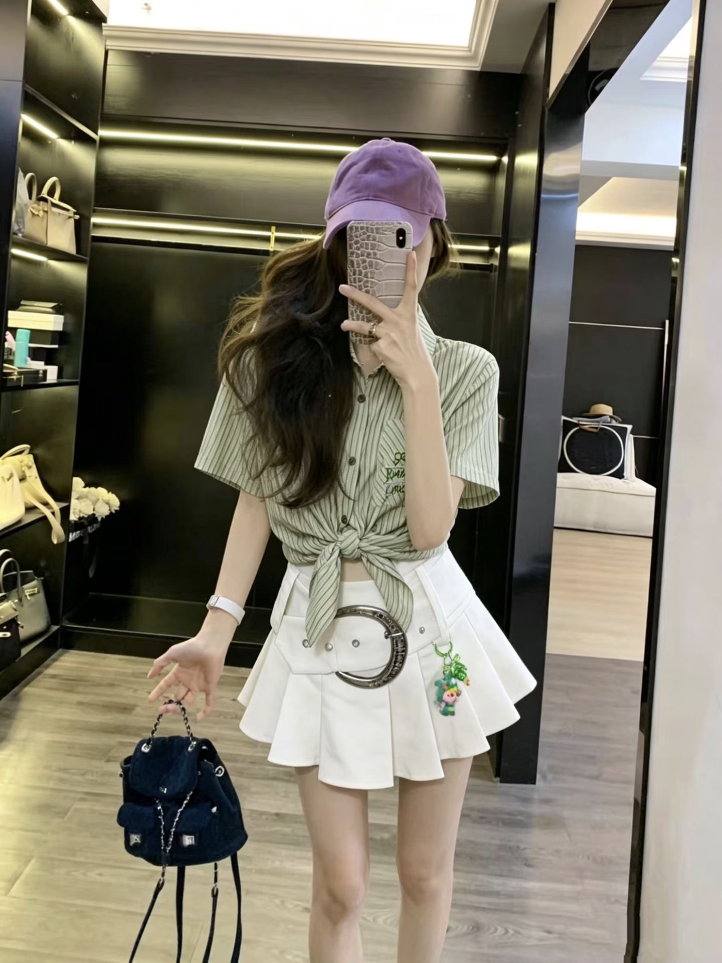 화이트 디자인 센스 작은 대중 루즈핏 얇은 스타일 긴팔 여성 셔츠 슬림해 보이는 자외선 차단 맨위 여름 반신 스커트 투피스 세트