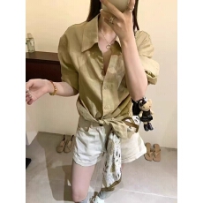 批发韩系简约百搭翻领衬衫宽松休闲上衣慵懒气质<b class='q'>短裤</b>两件套