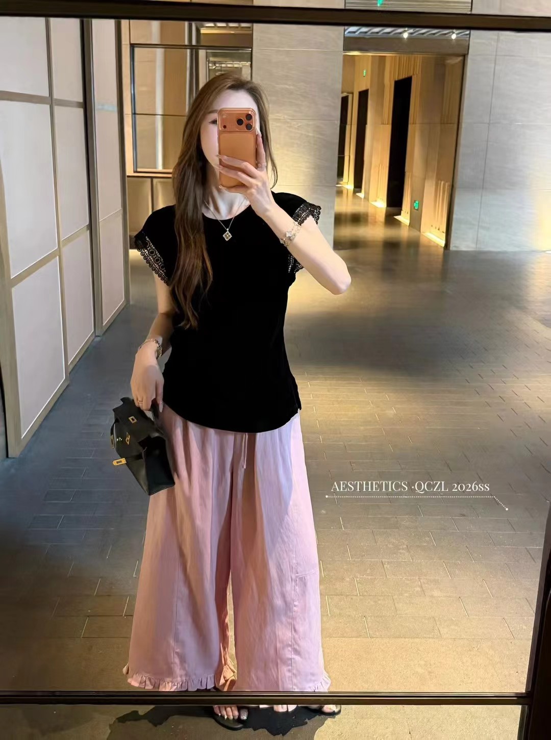 2026 여름 패션 캐주얼 미니멀리즘 외국 가스 패치워크 슬림해 보이는 레이스 민소매 맨위 하이웨이스트 와이드 레그 팬츠 세트 트렌디