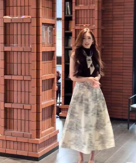 2026 새로운 한 부서 ootd 착용 가져 가라. 에이즈 환자 치마 아이들 여름 몸매 가꾸기 맨위 프린트 반신 롱 스커트 세트