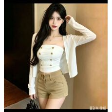 批发纯欲辣妹重工双排纽扣装饰<b class='q'>一字肩</b>抹胸背心外披短裤三件套