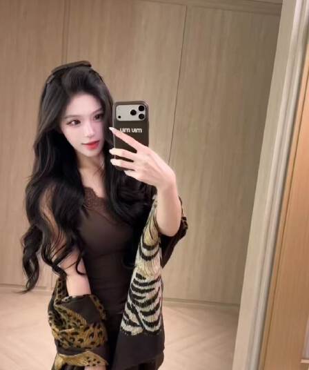 자이언트 잘 생긴 오래된 돈 바람 레오파드 무늬 스카프 숄 여성 2026 이른 가을 다용도 스카프 조끼 반바지 3종 세트