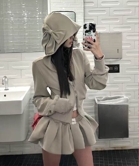 이른 가을 전체 집합 착용 가져 가라. 카키 색 나비 매듭 후드 티 스웨터 여성 작은 키 쇼트 스타일 카디건 코트 세트