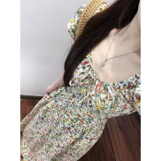 批发【4.30新品】WESTAYONE碎花小飞袖收腰连衣裙女韩系通勤小个子夏
