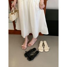 HD 热卖拖鞋 舒适百搭拖鞋