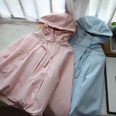 批发2025秋冬新款女士独特好看休闲短外套超火韩系小个子宽松冲锋衣