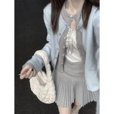 批发大码学院风甜美软糯假两件针织开衫女早秋短上衣百褶短裙两件<b class='q'>套装</b>