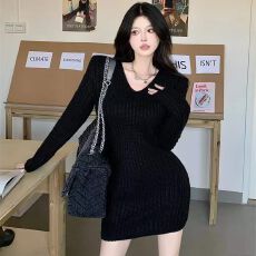 批发针织毛衣裙女V领中长款毛衣女2026秋冬<b class='q'>修身</b>显瘦加厚针织<b class='q'>连衣裙</b>