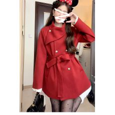 批发红色赫本风短款毛呢斗篷大衣女2026<b class='q'>秋</b>冬季新款高级感呢子加厚外套